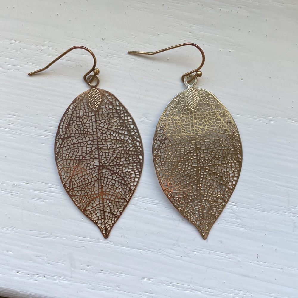5/$22 gold leaf earrings